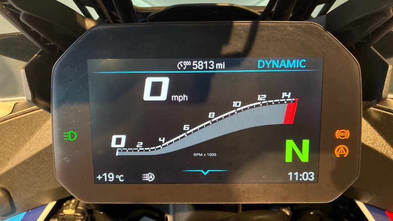 BMW M1000XR (24MY)
